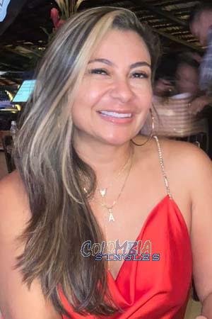 207682 - Paola Andrea Age: 47 - Colombia
