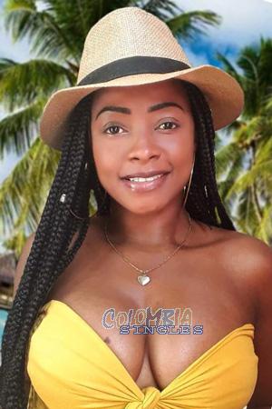 205903 - Cesie Age: 37 - Colombia